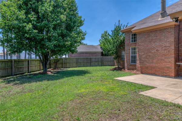 2661 Queens Hollow Court