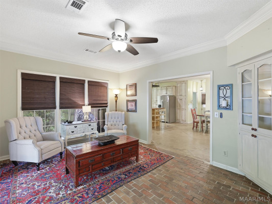 6606 Hollis Drive
