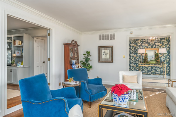 1803 Pineneedle Road
