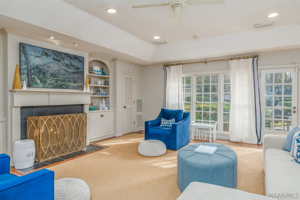 1803 Pineneedle Road
