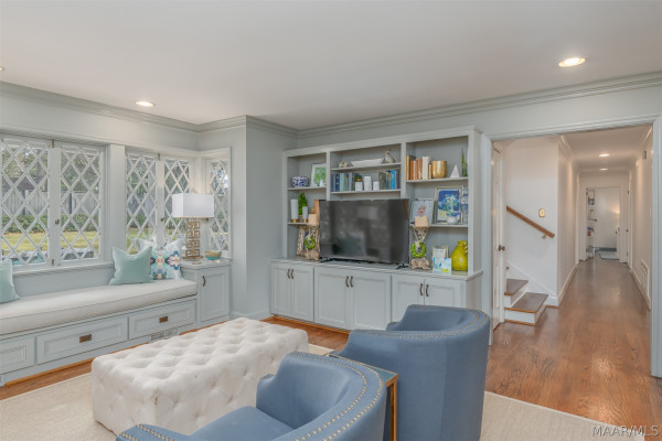 1803 Pineneedle Road
