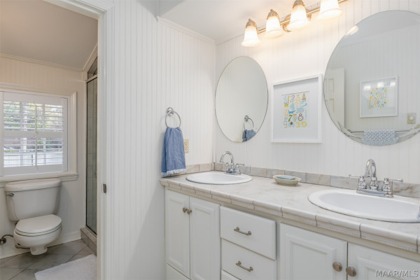 1803 Pineneedle Road