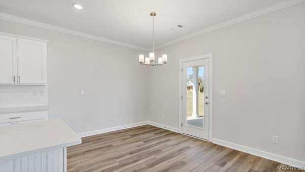 4824 Monarch Pass