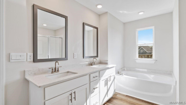 4824 Monarch Pass