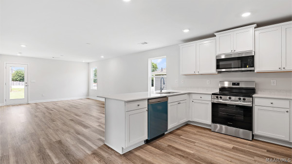 3118 Leo Lane