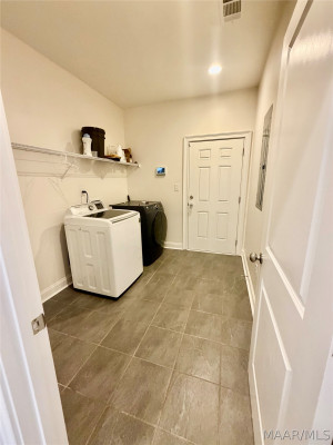 359 Midland Drive