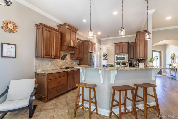 800 Brookwood Drive