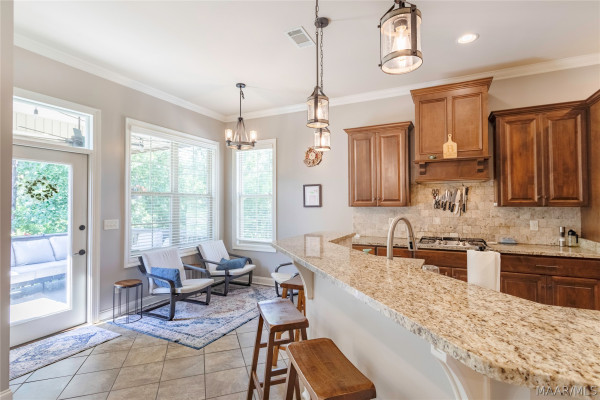 800 Brookwood Drive