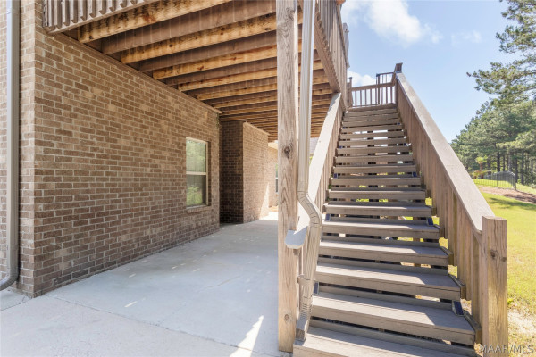 800 Brookwood Drive
