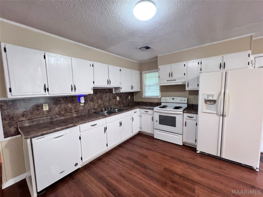 429 FIELDBROOK Drive