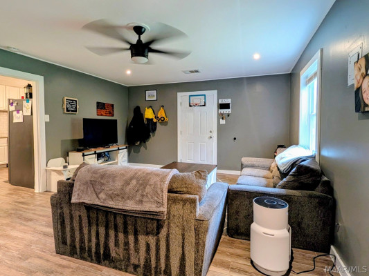 323 Little Road