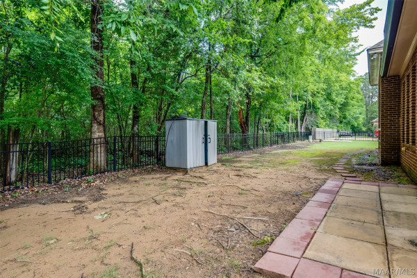8712 Morning Place