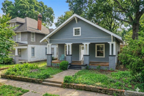33 N CAPITOL Parkway