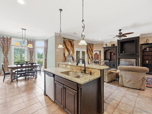 736 Keeneland Way