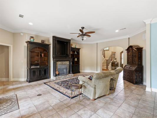 736 Keeneland Way