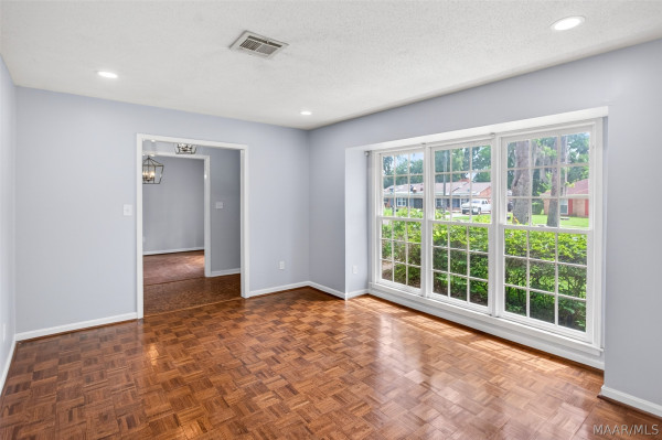 2807 Page Place