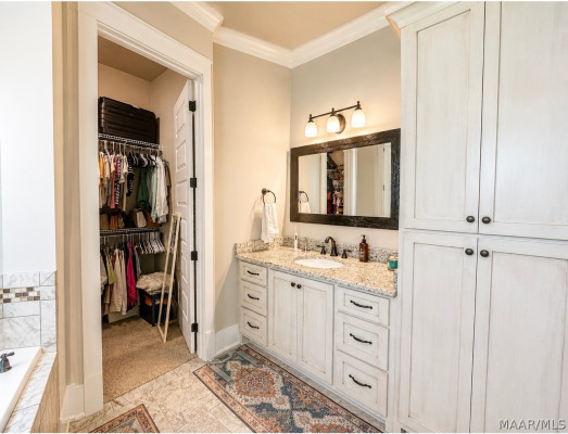 246 N Mountain Laurel Ridge