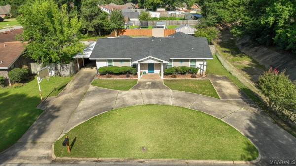 605 FRESNO Lane