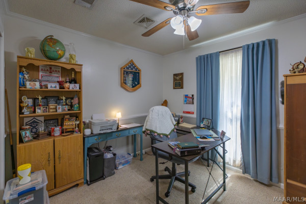 605 FRESNO Lane