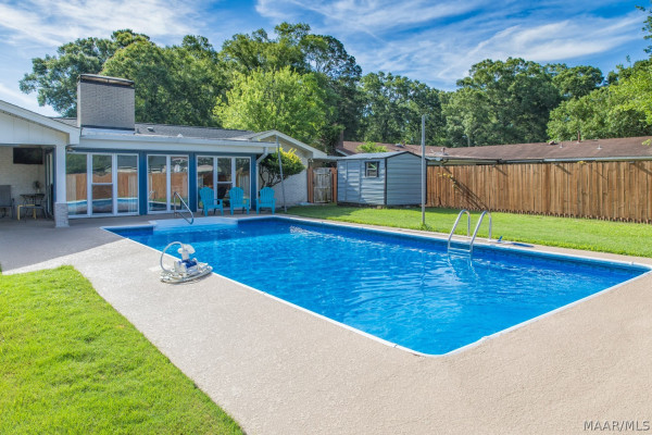 605 FRESNO Lane
