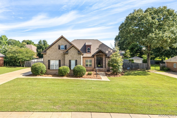 520 Stonegate Trail