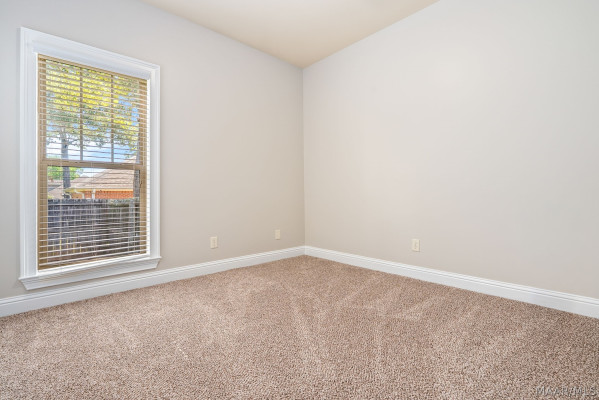 520 Stonegate Trail