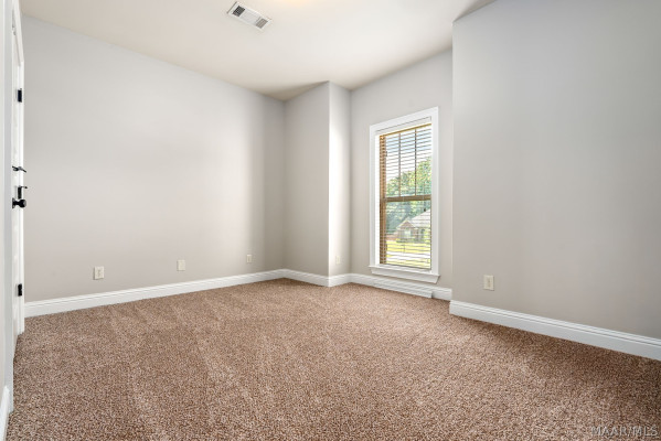 520 Stonegate Trail