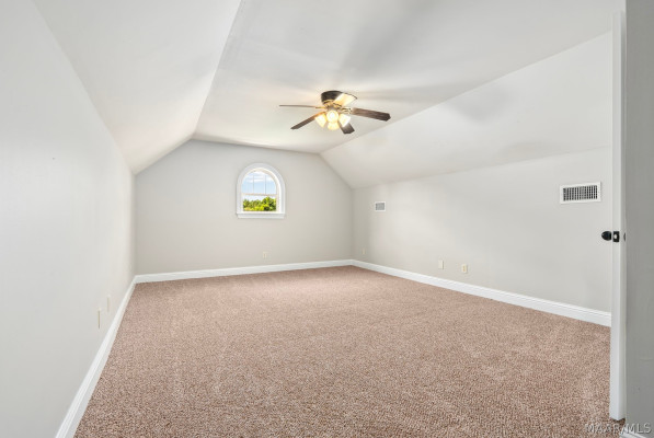 520 Stonegate Trail