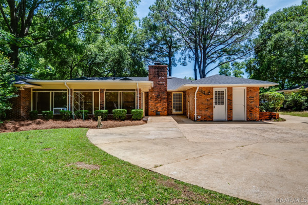 102 Tecumseh Drive