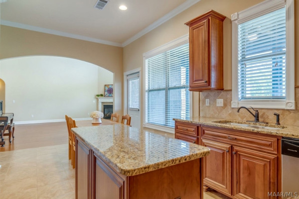 9085 CHASTAIN PARK Drive
