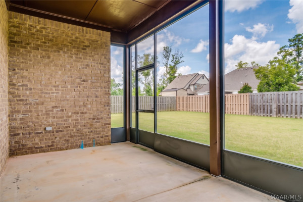 9085 CHASTAIN PARK Drive