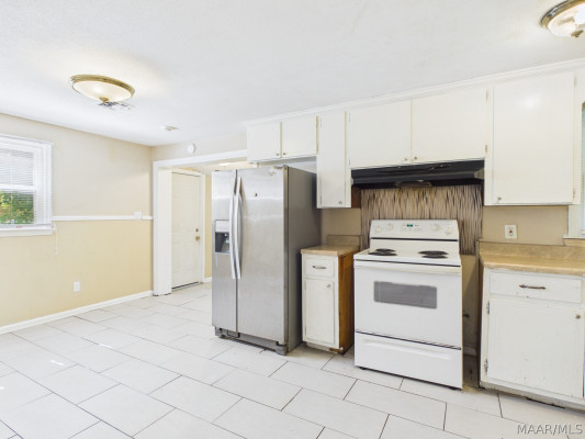 227 KINGSWOOD Road