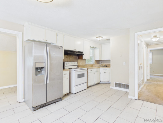 227 KINGSWOOD Road