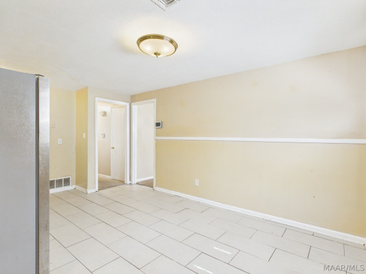 227 KINGSWOOD Road