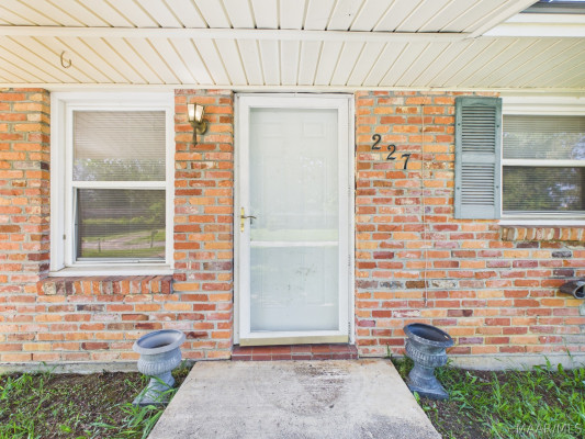 227 KINGSWOOD Road
