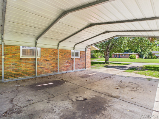 227 KINGSWOOD Road