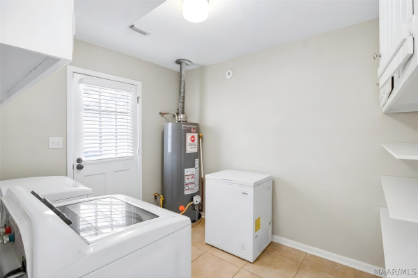 1243 CEDRIC Court