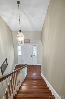 1243 CEDRIC Court