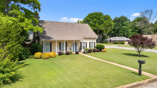 1243 CEDRIC Court