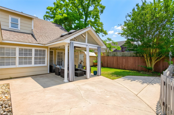 1243 CEDRIC Court