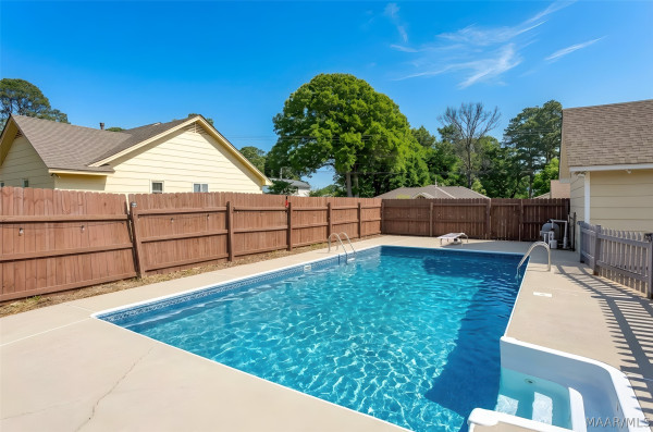 1243 CEDRIC Court