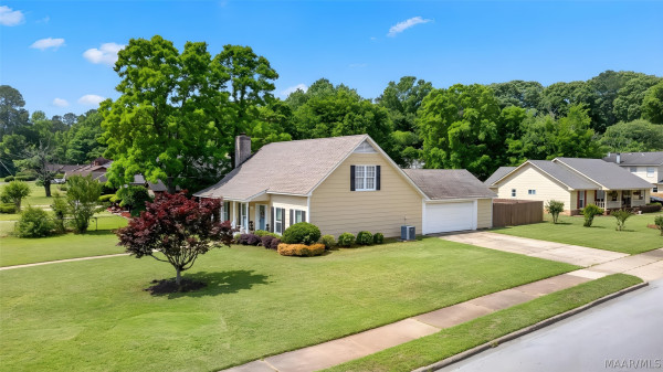 1243 CEDRIC Court