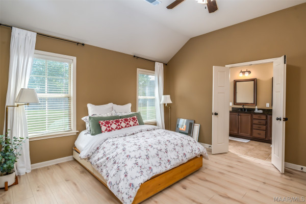 8860 PEMBERTON Park