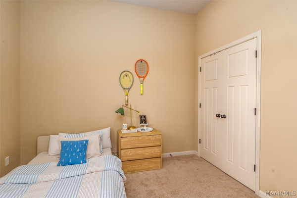 8860 PEMBERTON Park