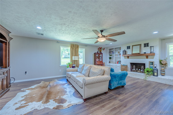 1536 County Rd 10 Road