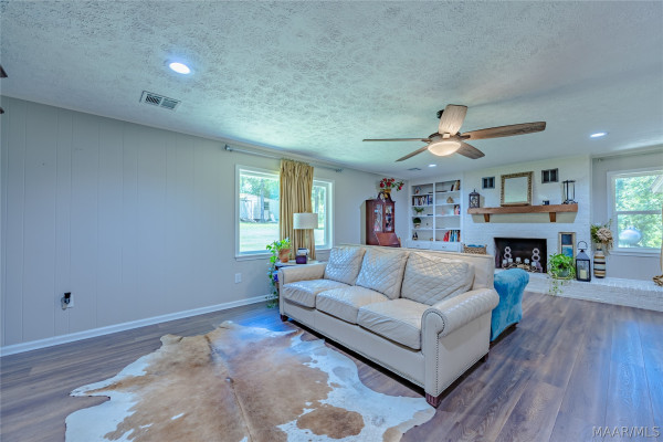 1536 County Rd 10 Road