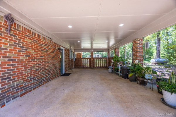 1536 County Rd 10 Road