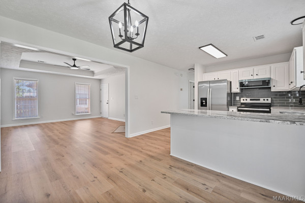 805 Cottage Lane