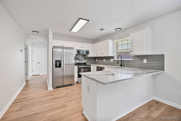 805 Cottage Lane