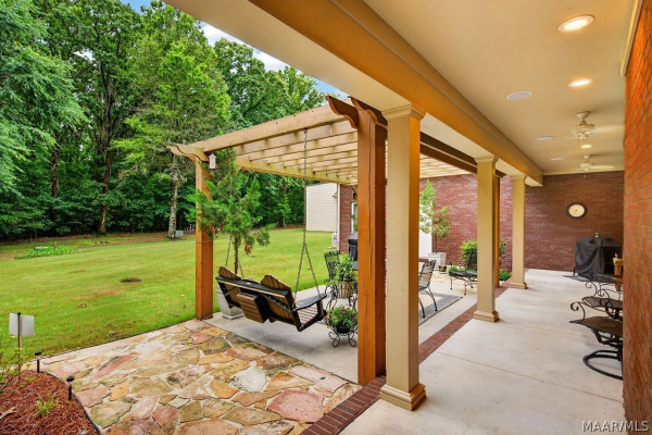 464 Okfuski Trail
